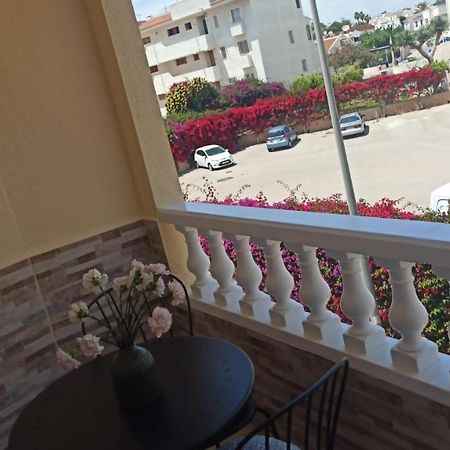 Torrevieja 2 Bedroom Holiday Apartment Екстериор снимка