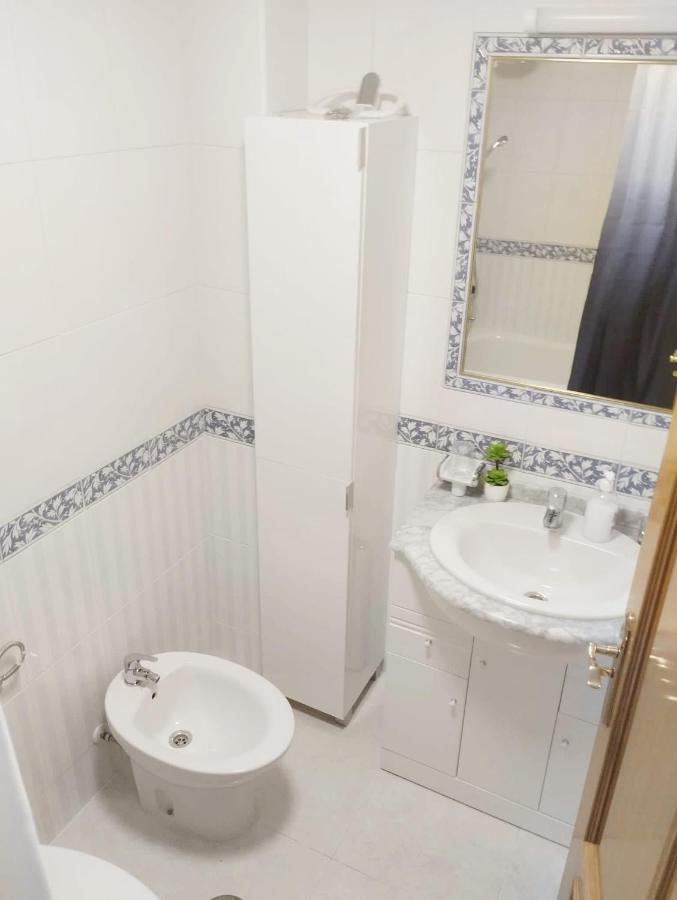 Torrevieja 2 Bedroom Holiday Apartment Екстериор снимка