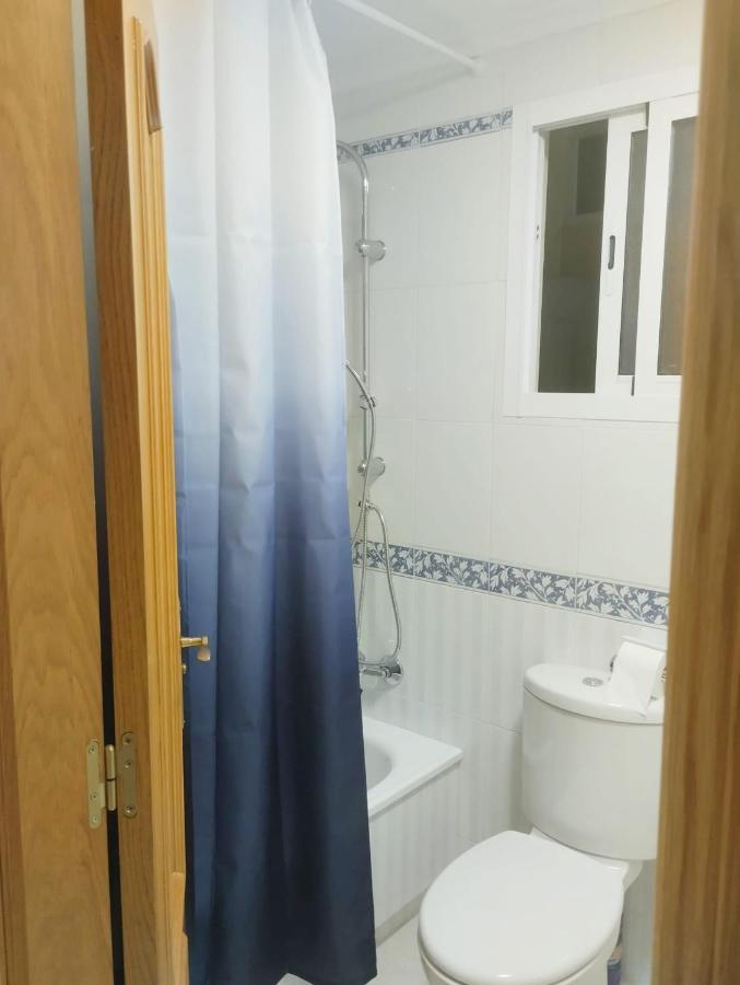 Torrevieja 2 Bedroom Holiday Apartment Екстериор снимка